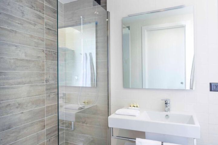 Clean Restrooms