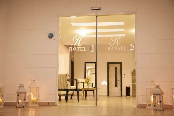 Hotel 38 of 63