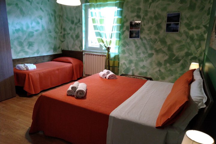Room 7 of 44