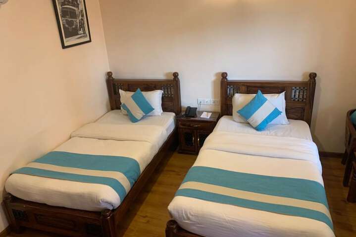 Room 12 of 52
