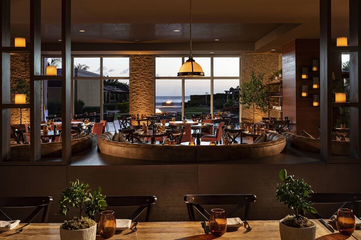 Dining 77 of 120