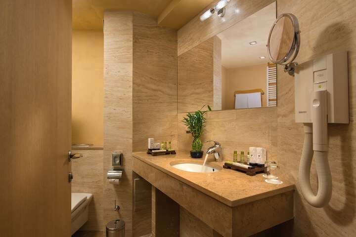 Clean Restrooms