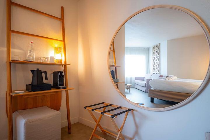 Room 44 of 96