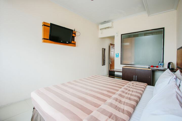 Room 68 of 184