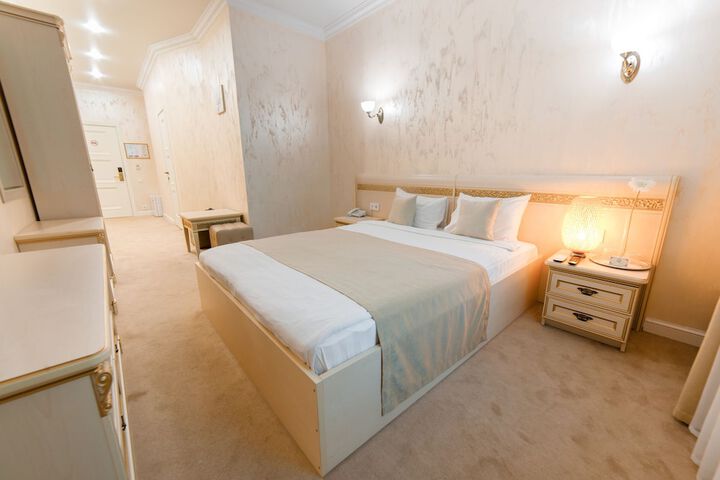 Room 28 of 52