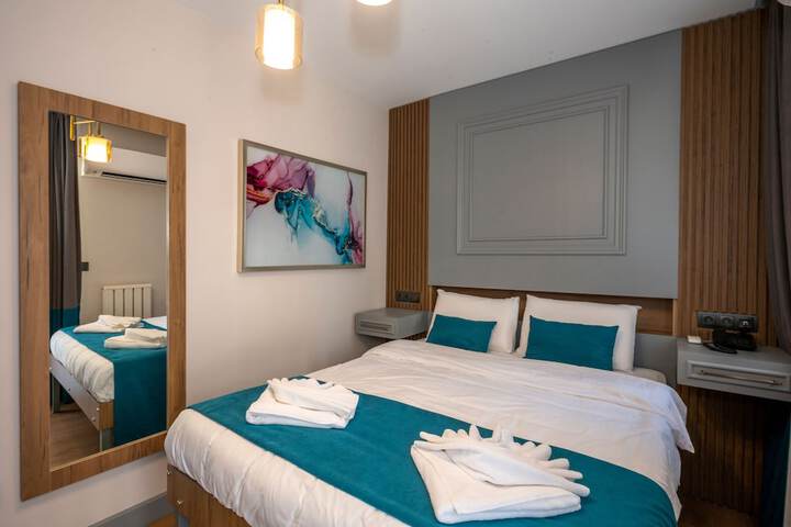 Room 20 of 32