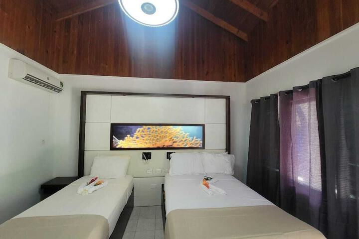 Room 6 of 37