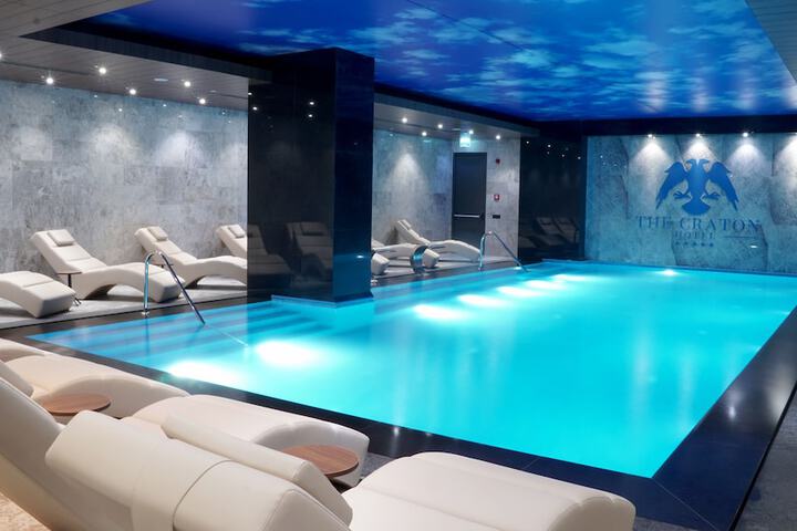 Pool 44 of 104