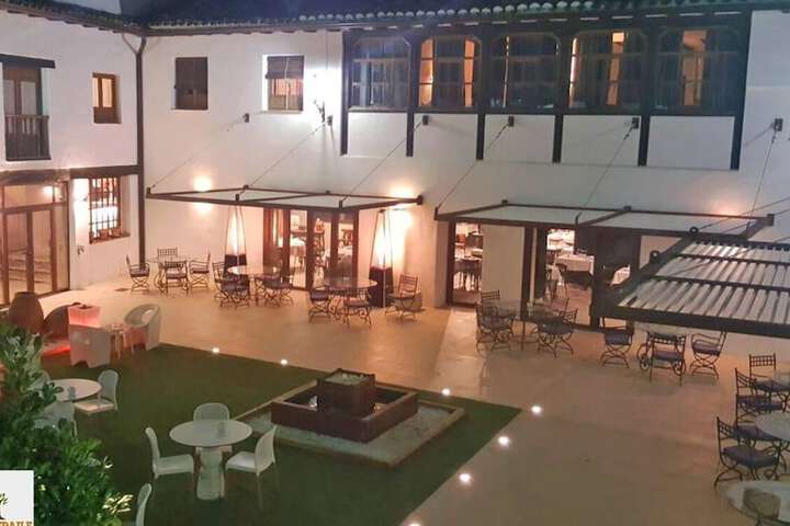Hotel Exterior 102 of 131