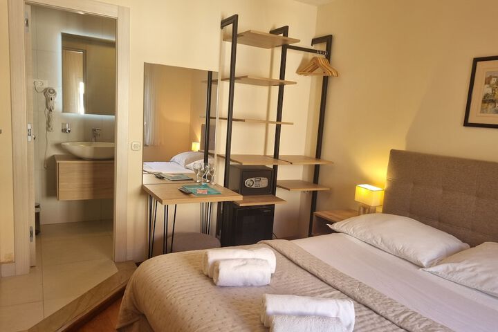 Room 41 of 86