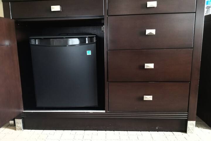 Room 15 of 42