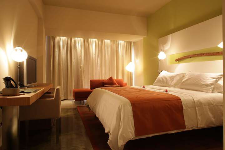 Room 34 of 70