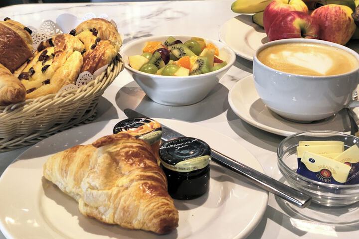 Breakfast/Coffee Service 68 of 81