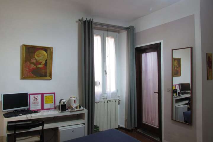 Room 15 of 61