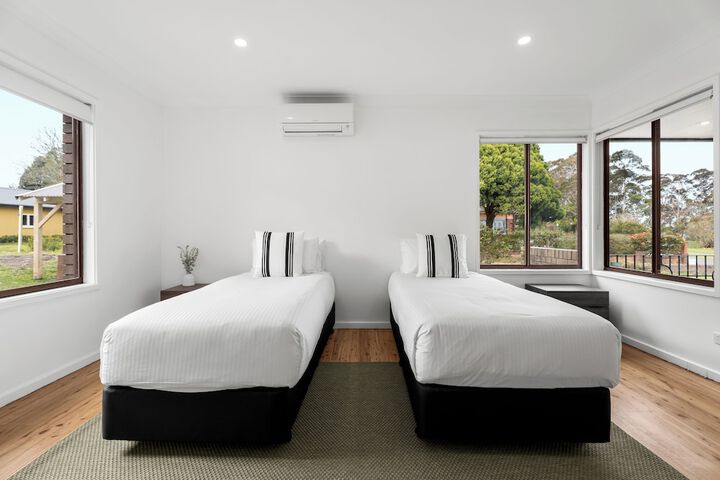 Room 12 of 94
