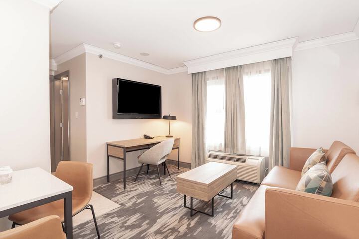 Room 4 of 67