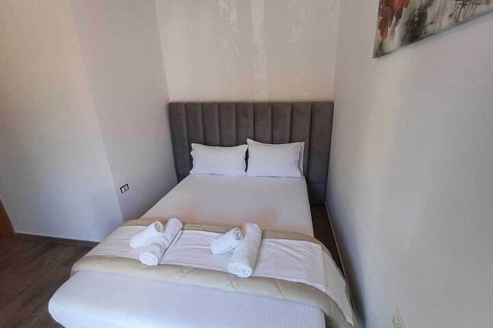 Room 14 of 85