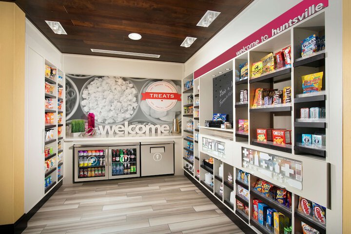 Snack bar