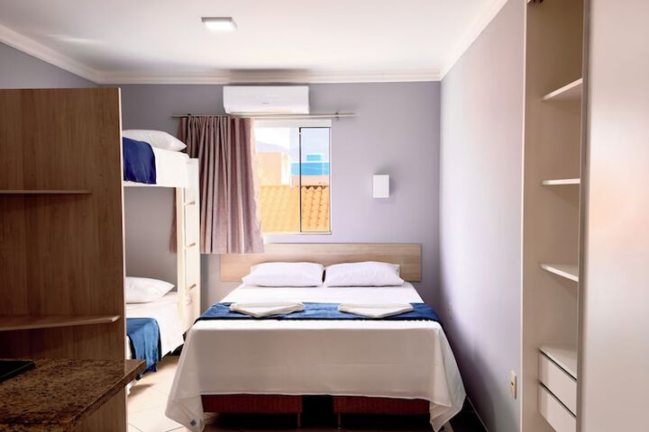 Room 10 of 34