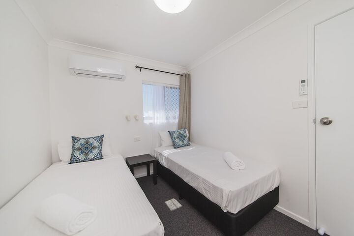 Room 16 of 36