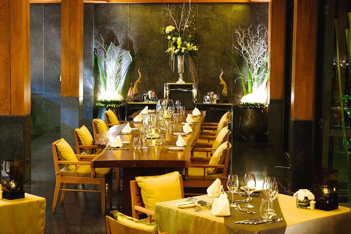 Dining 45 of 55