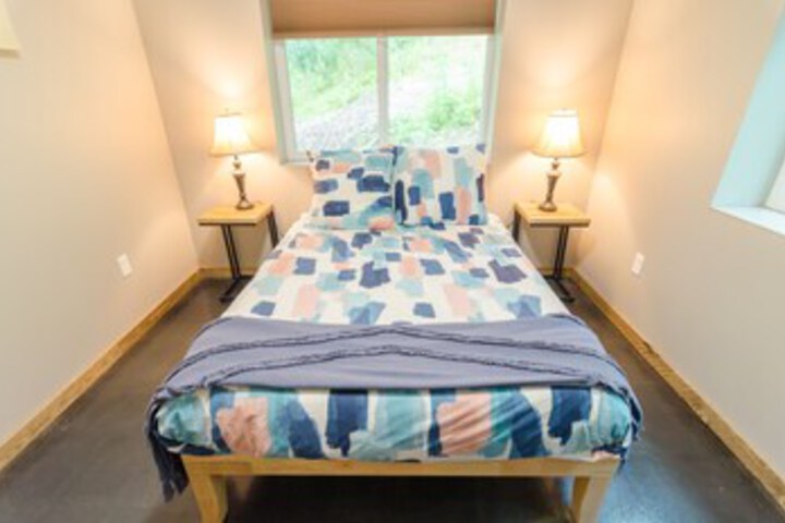 Room 75 of 106