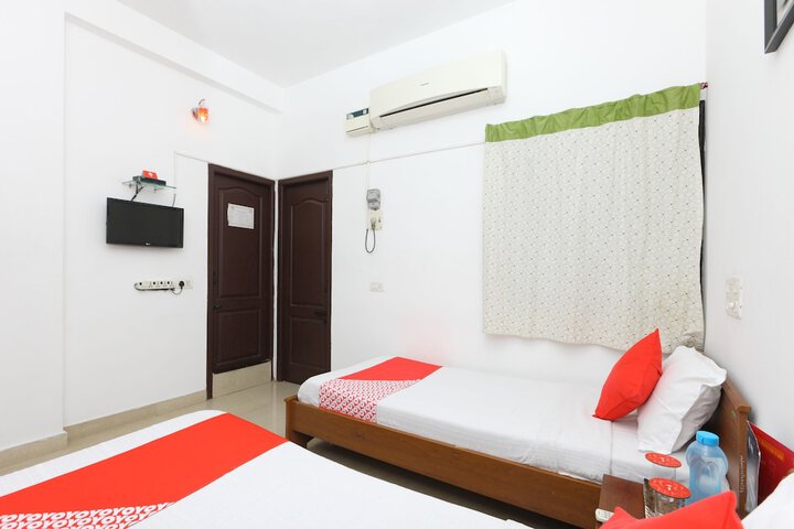 Room 17 of 22