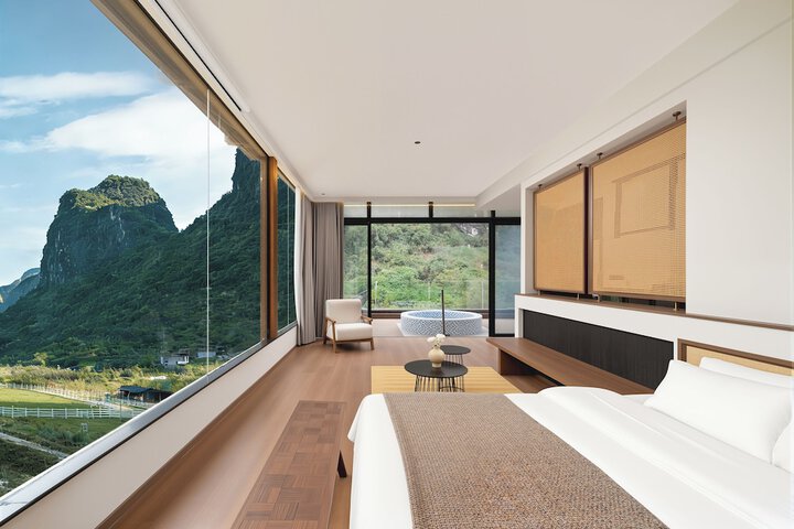 Room 4 of 21