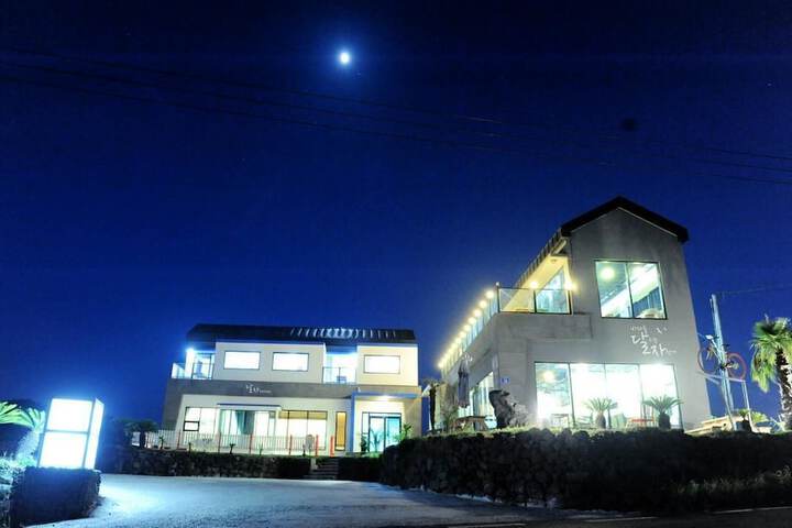 Front of property - evening/night