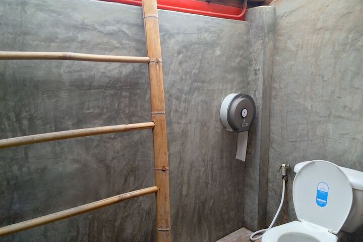 Room 13 of 26