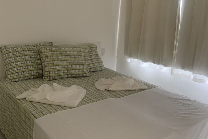 Room 12 of 34