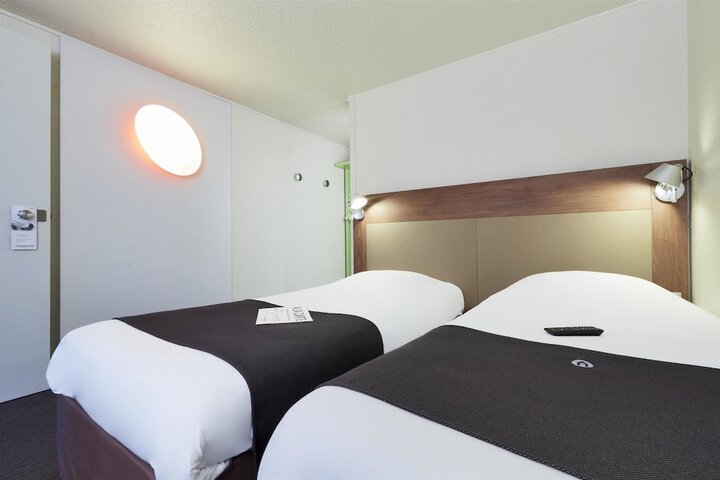Room 5 of 39