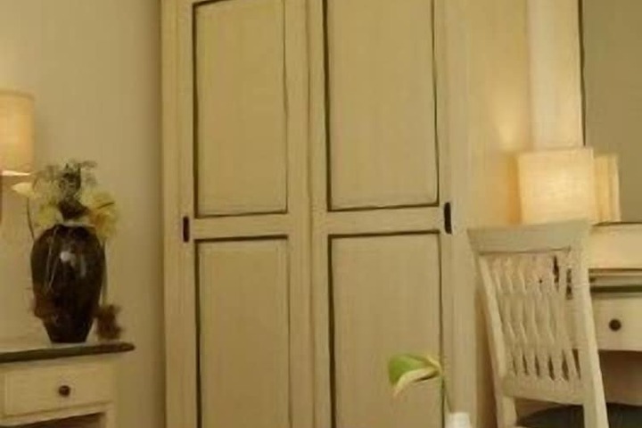 Room 9 of 41