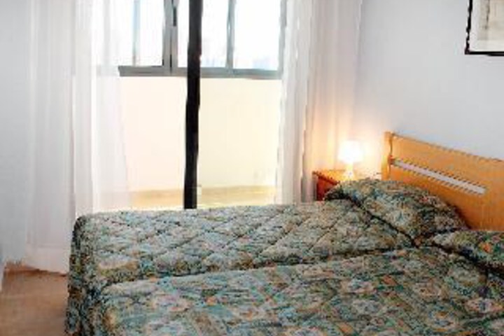 Room 4 of 11