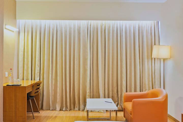 Room 38 of 150