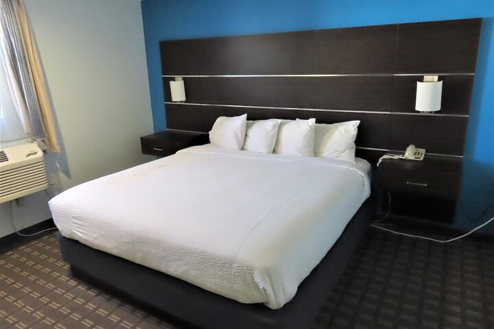 Room 30 of 75