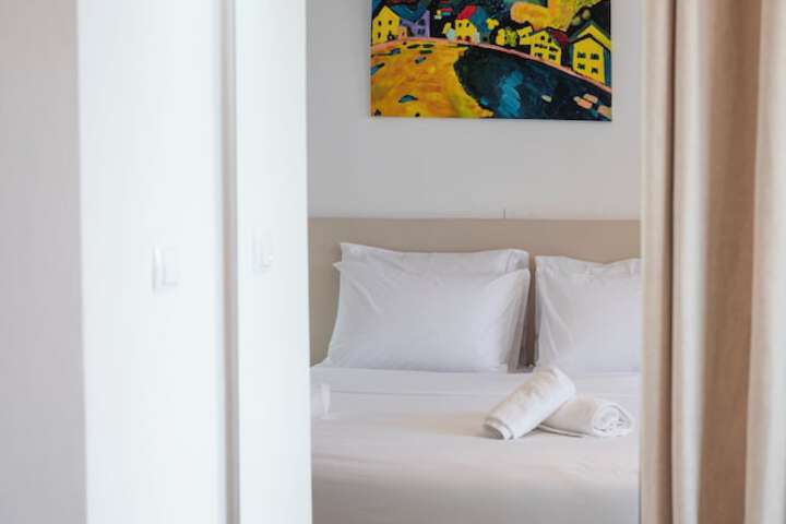 Room 40 of 86