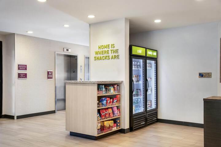 Snack bar