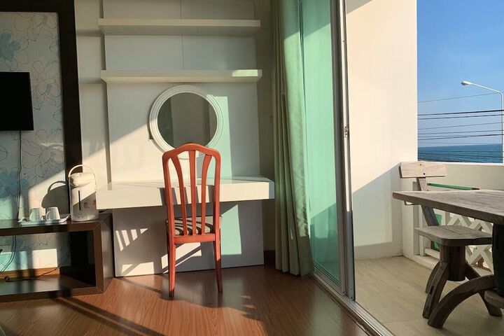 Room 15 of 263