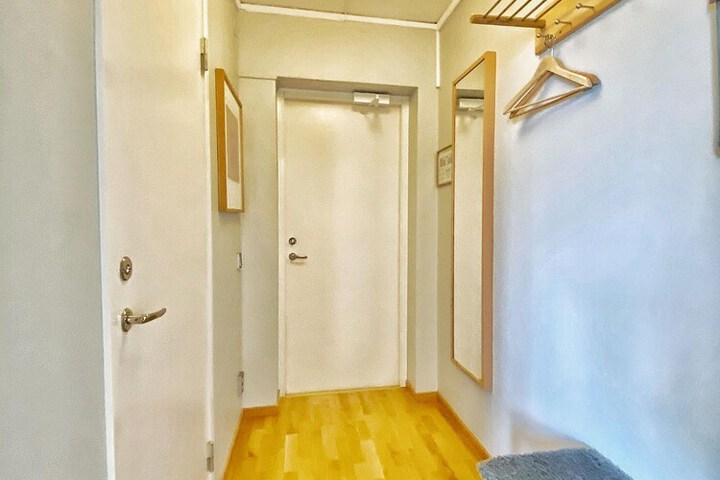 Room 9 of 40