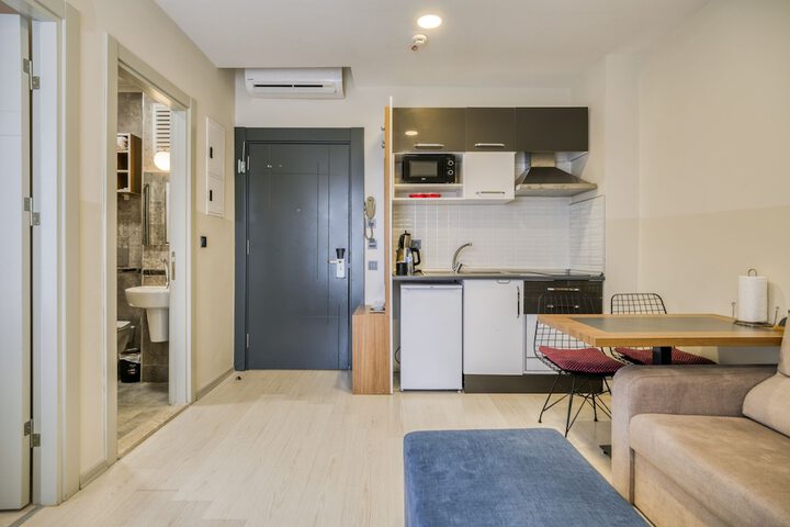 Room 14 of 51