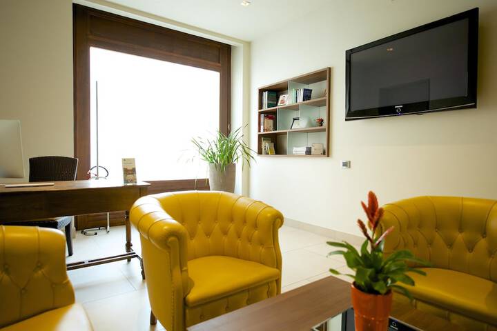 Guest Lobby