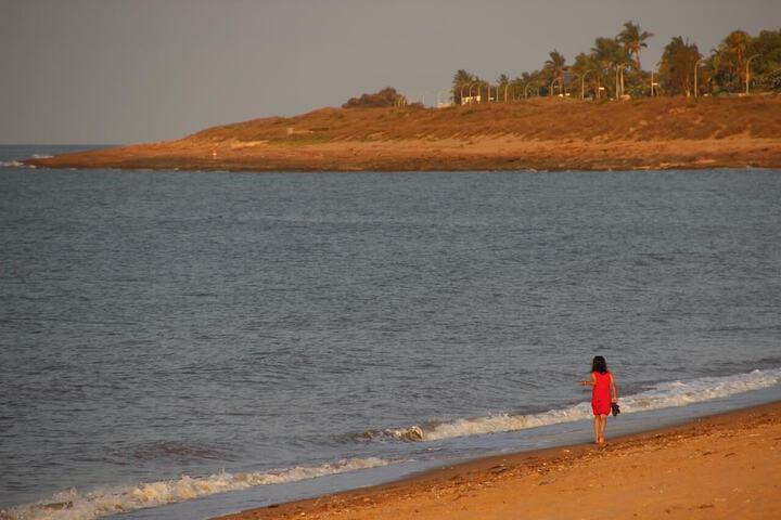 Beach 26 of 34