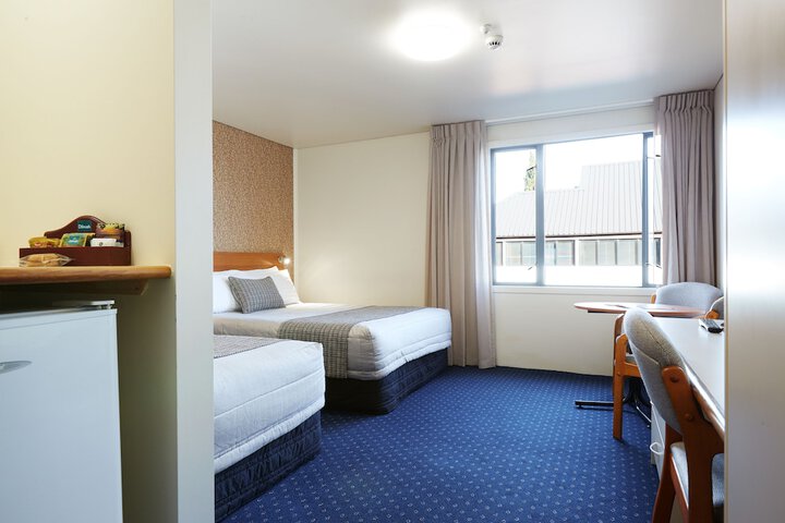 Room 16 of 36