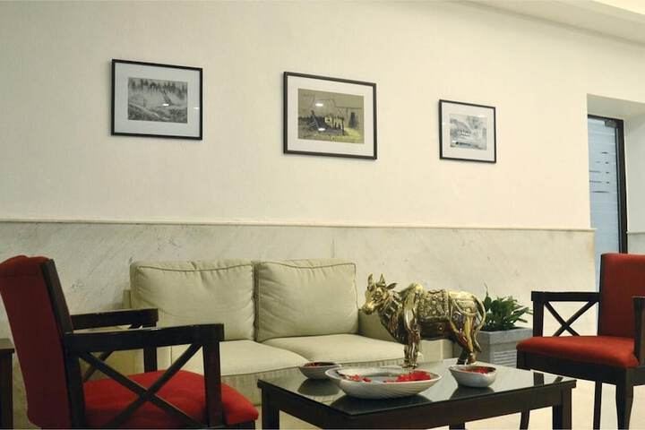 Guest Lobby