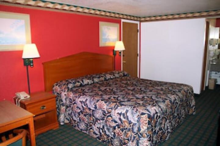 Room 7 of 30
