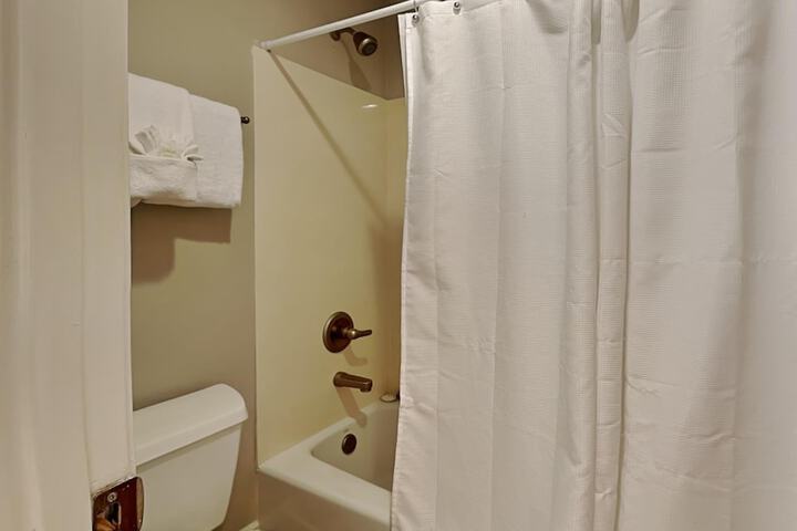 Room 19 of 25