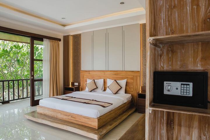 Room 12 of 45
