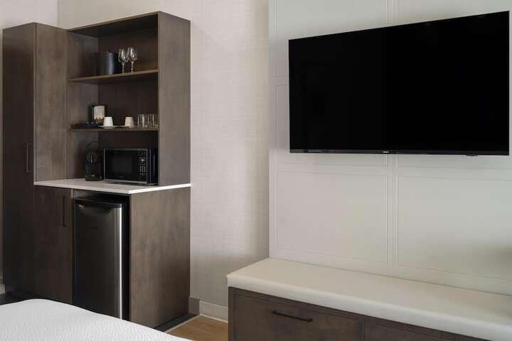 Room 16 of 61