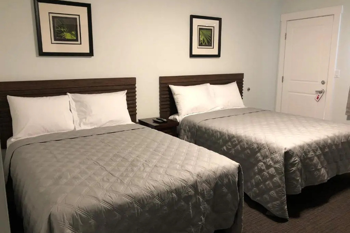 Room 2 of 12